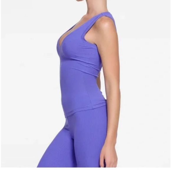 Only tried on soft lounge set with fold down pants. Top is no longer sold RARE - Picture 11 of 13